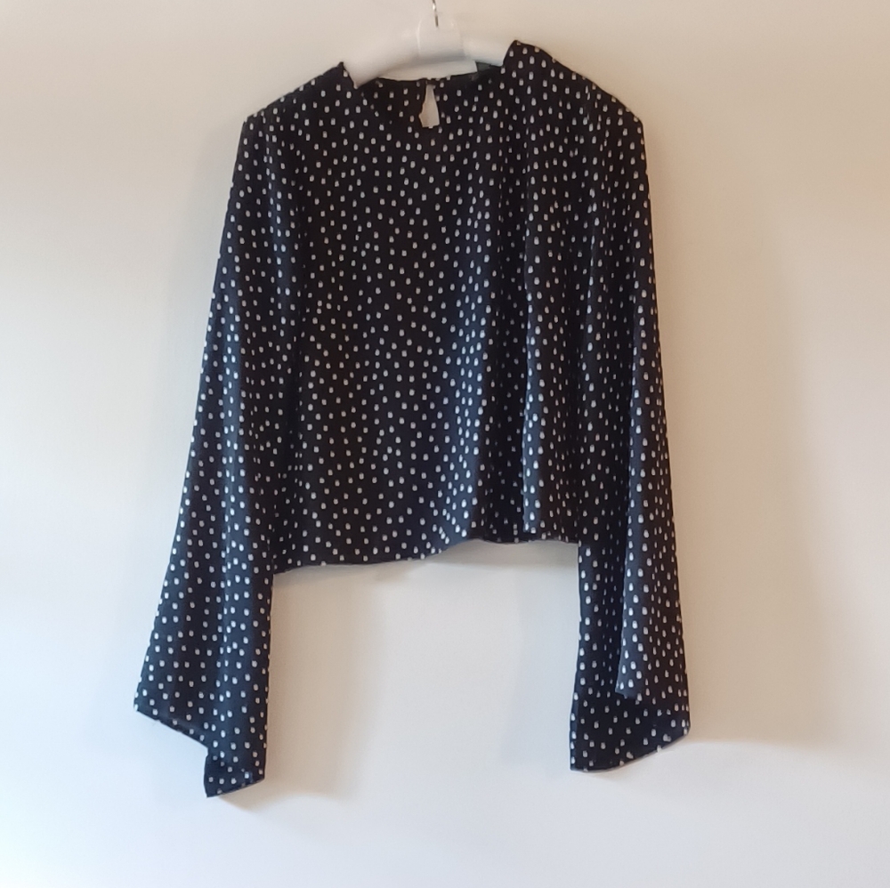 Forever 21 Narrow Shouldered Polka Dot Blouse - Picture 6 of 10